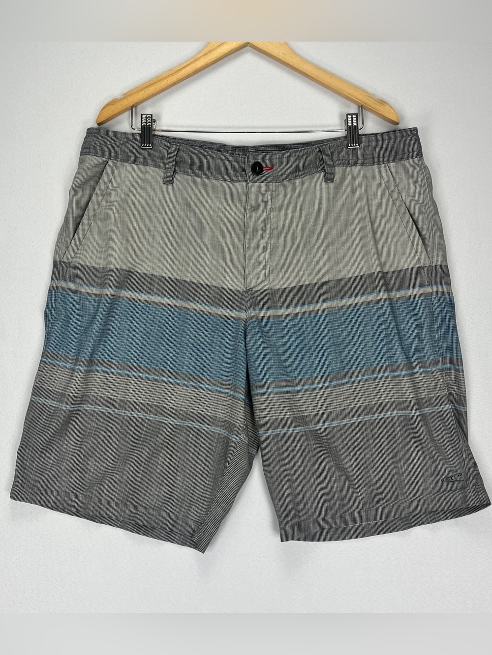O’Neill Swim Board Shorts Men’s Size 38 Blue Grey Striped Drawstring Waist